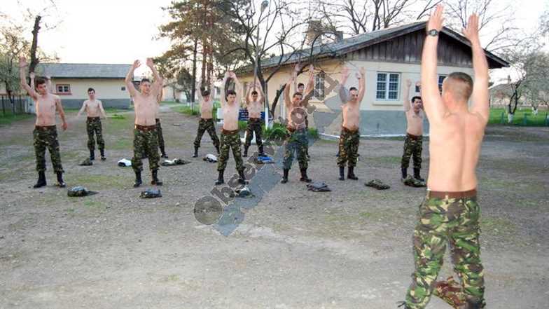 Militar pt o zi-12
