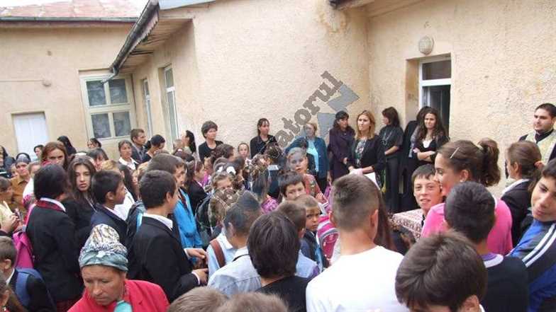Copii scoala 09
