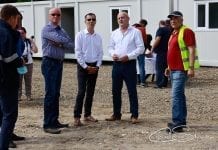 Consiliul Județean a dat startul reabilitării drumului către Bisoca | Imagini inedite cu utilajul care consolidează drumul