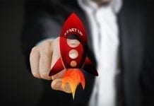 Cum să începeți o afacere de găzduire web în 5 pași simpli