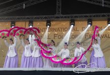 Festivalul Internațional „Plaiurile Mioriței” a debutat în aplauzele buzoienilor