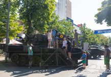 GALERIE FOTO&VIDEO: 110 ani de tradiție militară, sărbătoriți alături de buzoieni pe Bulevardul Nicolae Bălcescu